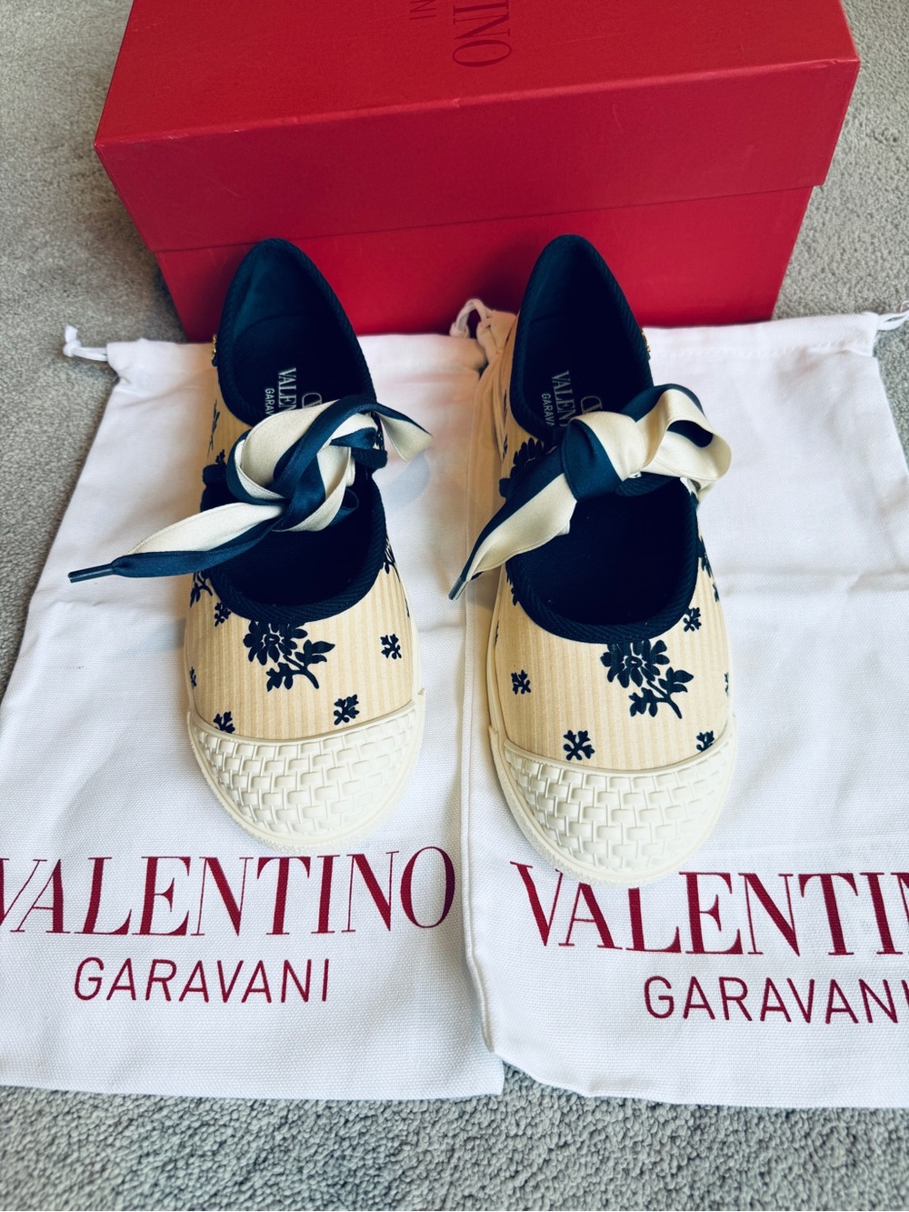 New Valentino Garavani Bay by Bay Canvas Ballerina Sneakers 38